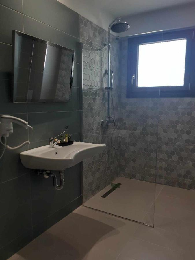 Acta Luxury Rooms นิกิติ ภายนอก รูปภาพ