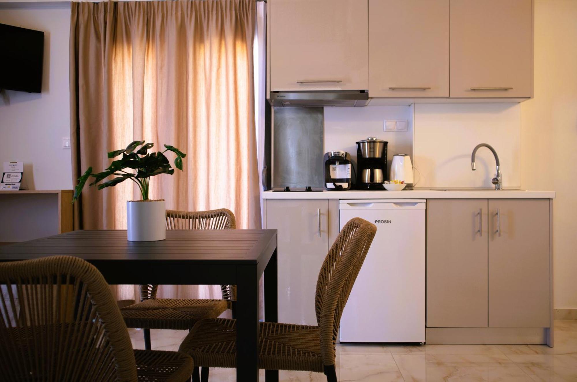 Acta Luxury Rooms นิกิติ ภายนอก รูปภาพ