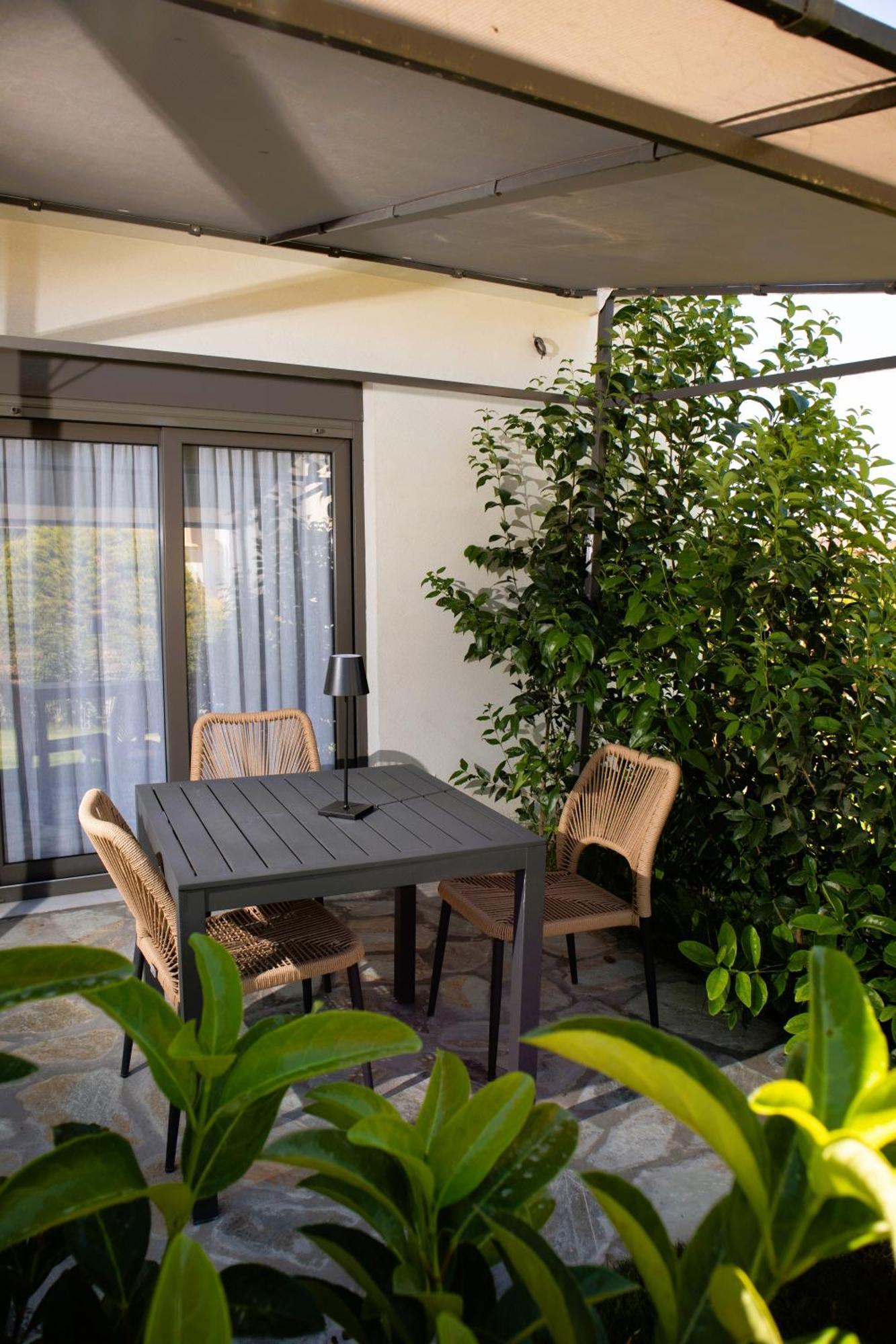 Acta Luxury Rooms นิกิติ ภายนอก รูปภาพ